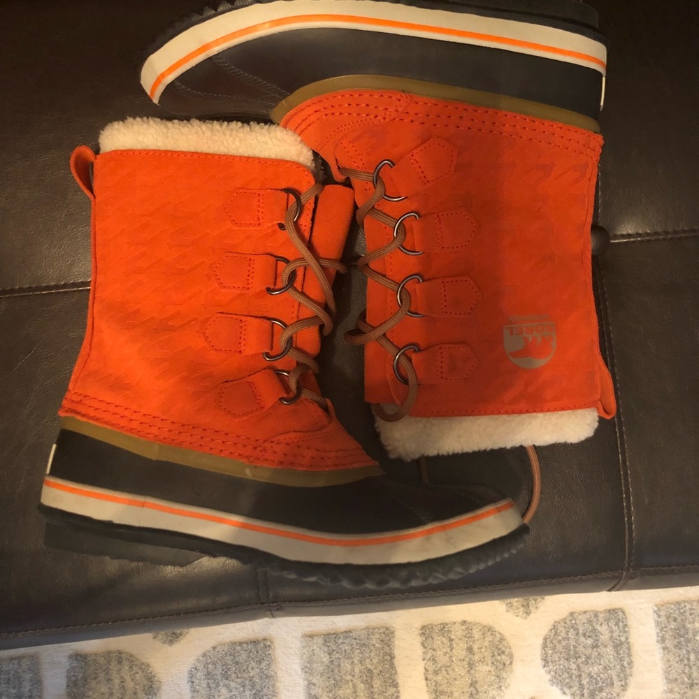 Sorel 1946 PAC cold weather boot